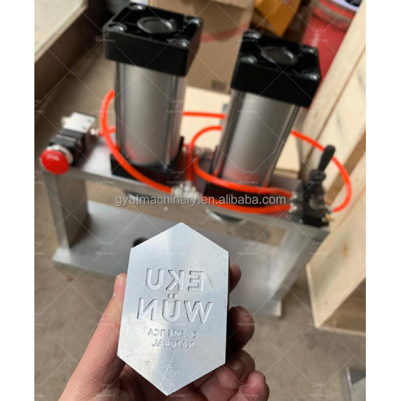 Máquina de fabricación de bombas de baño de varias dimensiones