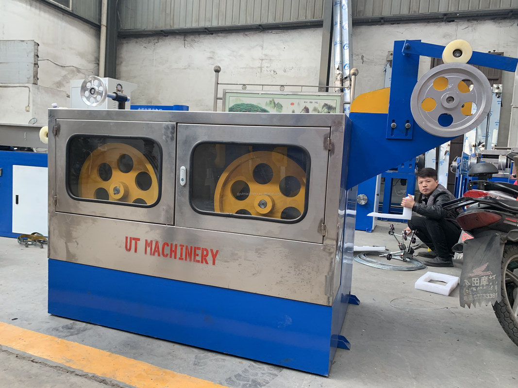 Máquina de fabricación de cables de plástico con potencia máxima de 125 kg/H-800 kg/H y potencia de la extrusora principal de 22 kW