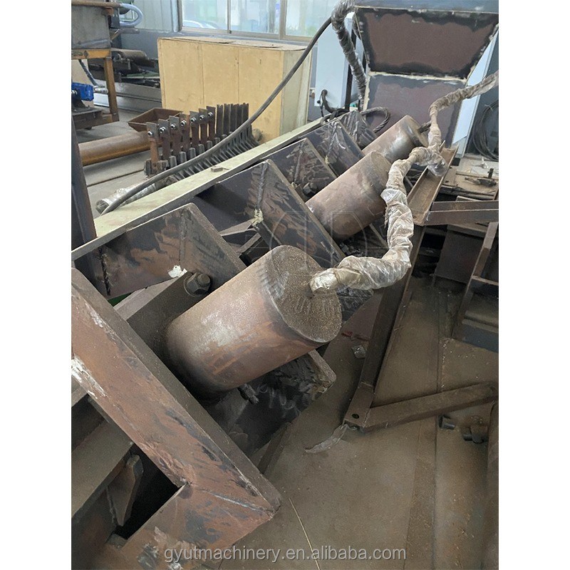 Mecánico de bloques de coco para la fabricación de bloques de cocopeato 2023