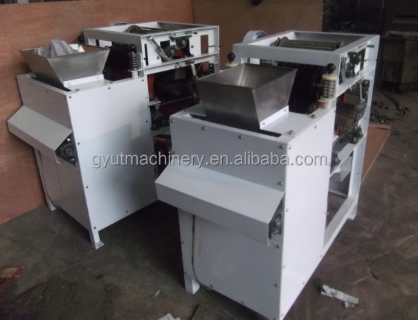 Máquina de exfoliación húmeda para el agrietamiento y el agrietamiento de los núcleos de albaricoques