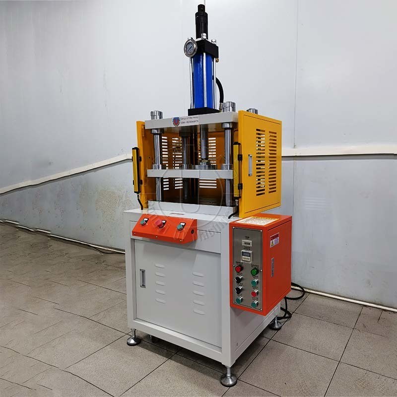 Personalice su producción de bombas de baño con la máquina de barras de champú de estampado de prensa múltiple