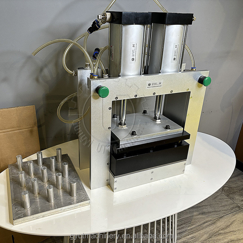 Maquinaria hecha a mano para baños de bolas de sal con capacidad de 240-720pcs Prensa de bombas de baño neumática