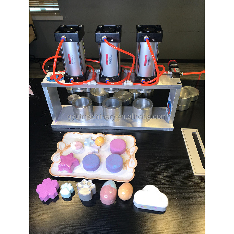 Fácil de operar 2 molde bombas de baño pequeñas Presión máquina para hacer polvo cosmético
