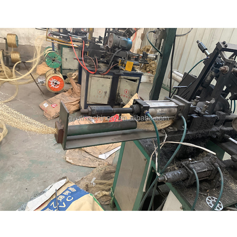 Máquina para hacer cepillos de alambre de acero para la eliminación de óxido a medida